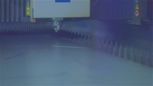 Metall Laser Skärmaskin Innovativ Cnc Laser Skärmaskin Laserskärarmaskiner Skrivbord Laser — Stockvideo