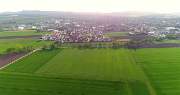 Kleine Europäische Stadt Luftaufnahme Deutsches Dorf Aus Der Luft — Stockvideo