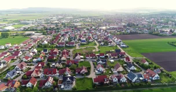Μικρή Ευρωπαϊκή Πόλη Εναέρια Άποψη Γερμανική Εναέρια Άποψη Χωριού — Αρχείο Βίντεο