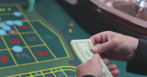 Joueur Compte Les Dollars Joueur Dans Casino Compte Argent Compter — Video