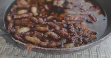 Ukrayna yemekleri, erimiş domuz pastırması, erimiş yağ, domuz pastırması..