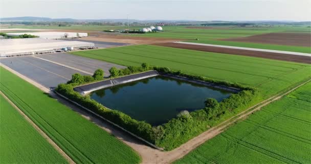 Waterreservoir Voor Landbouw Wateropslagzwembad Reservoir Voor Landbouwgrond Irrigatie — Stockvideo