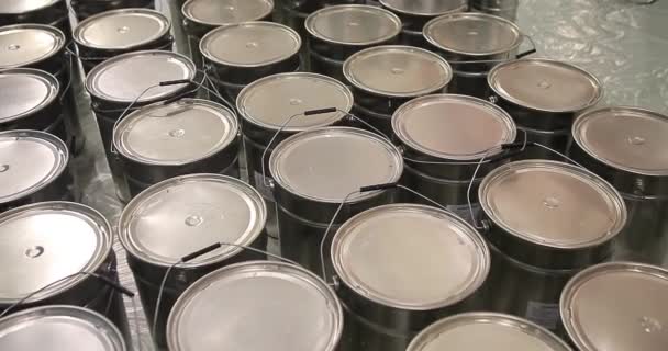 Lot Metal Cans Construction Site Paint Cans Lined Rows Cans — Stock Video
