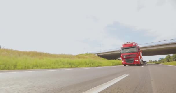 Carga Líquida Está Conduzir Pela Auto Estrada Transporte Comercial Carga — Vídeo de Stock