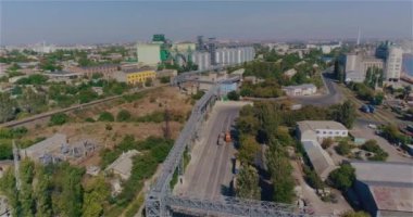 Havadan tahıl deposu. İnsansız hava aracının tahıl deposu. Limanda tahıl deposu.