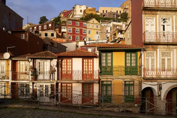 Porto Portugal Gemütliches Häuschen Der Altstadt lizenzfreie Stockbilder