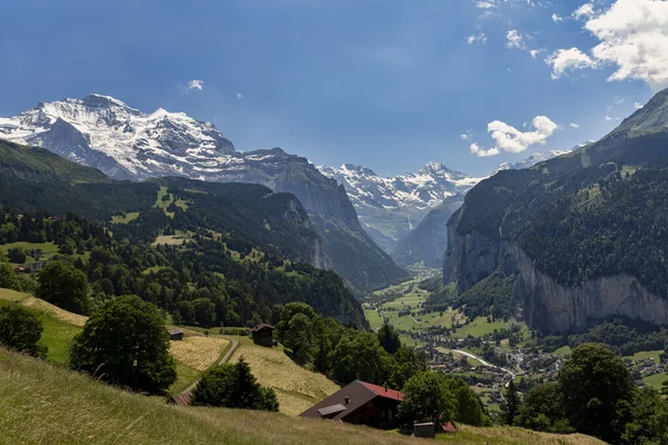 Lauterbrunnen Долине Бернезе Oberland Швейцарии Staubbach Водопад Видели Венгена Jungfrau — стоковое фото