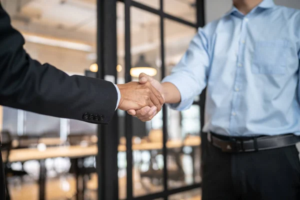 Lawyer Legal Counsel Businessman Shaking Hands Successful Making Deal Mans — Stockfoto