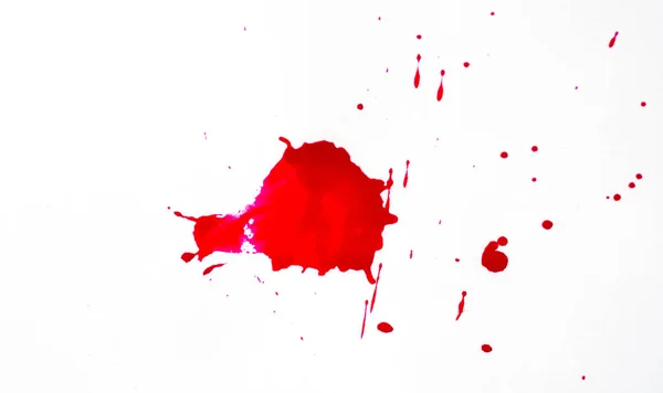 血が飛び散った 赤い塊の水の色 ハロウィーンのための現実的な流血のスプラッター血のドロップ — ストック写真