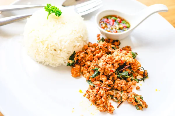 Chutné Thajské Jídlo Smažené Mletým Vepřovým Masem Chilli Paprikou Sladkou — Stock fotografie