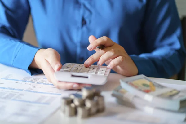 Business Woman Calculating Financial Statements Calculator Income Tax Online Return Стоковое Изображение