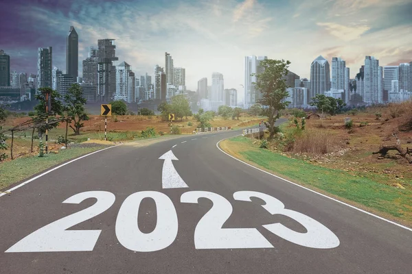 Nouvelle Année 2023 Concept Texte 2022 Écrit Sur Route Milieu Images De Stock Libres De Droits