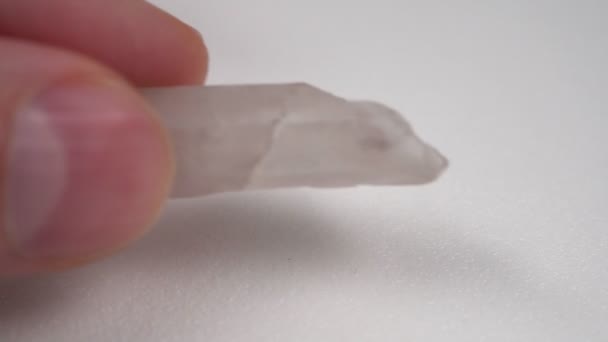 Geological Collection Mineral White Rock Crystal Quartz Berg — Stockvideo