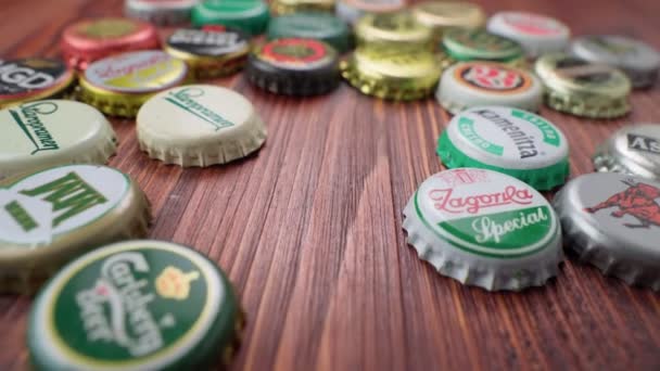 Tyumen Russia February 2023 Set Beer Caps Mix Various Beer — Vídeos de Stock