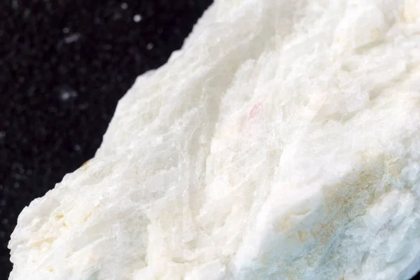 Makrostein Albit Mineralischen Hintergrund Aus Nächster Nähe Aquamarin Auf Albite — Stockfoto