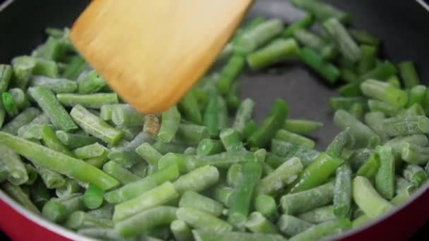Donmuş Yeşil Fasulye Hazırlığı Yemek Pişirme Konsepti Yemek Kitabı Tarifler — Stok video