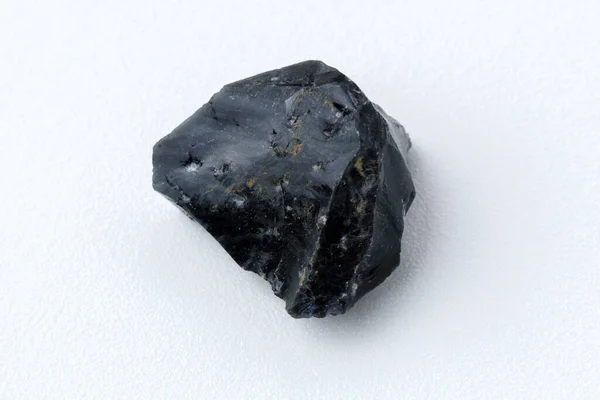 Pedra Obsidiana Material Vulcânico Bordas Duras Pedra Mais Afiada Fundo — Fotografia de Stock