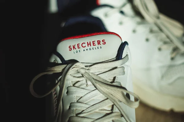 Tyumen Russia March 2023 Skechers Logo 스포츠 브랜드요 선택적 집중입니다 — 스톡 사진