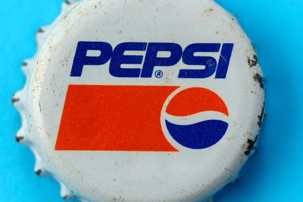 Tyumen Oroszország Február 2023 Vintage Pepsi Metal Cap Close Logo — Stock Fotó