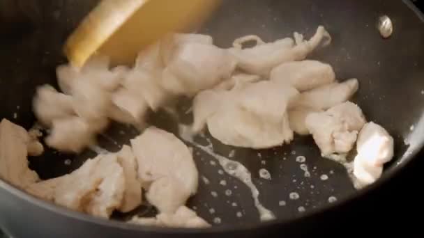 Surowe Porcje Mięsa Kurczaka Gotowanie Domowe Jedzenie Zbliżenie — Wideo stockowe