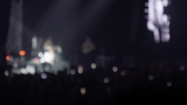 Band Musisi Yang Tidak Fokus Memainkan Musik Atas Panggung Fokus — Stok Video