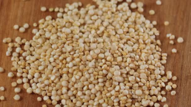 Vit Quinoa Okokt Frön Textur Närbild Selektivt Fokus Långsamma Rörelser — Stockvideo