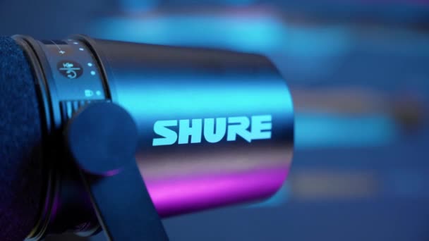 Tyumen Russia August 2023 Shure Logo Founded Sidney Shure 1925 — Stock Video
