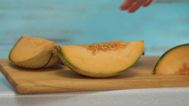 Primo Piano Melone Cucinare Cibo Cucina Estate — Video Stock