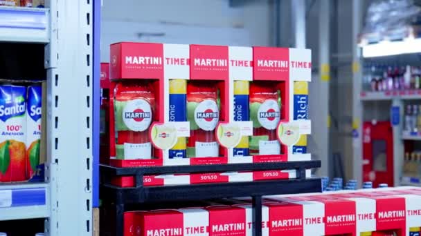 Tyumen Ryssland November 2023 Martinis Produkter Det Fjärde Mäktigaste Alkoholmärket — Stockvideo