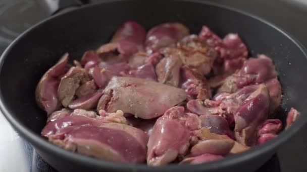 Cocinar Hígado Pollo Una Sartén Primer Plano Sabores Ternura Jugosa — Vídeos de Stock