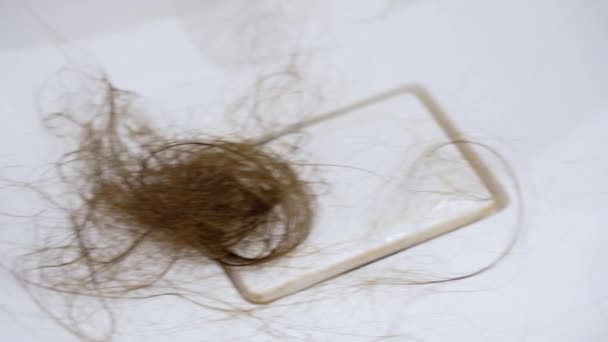 Detailní Záběr Odhaluje Výzvy Jednotlivce Který Čelí Vypadávání Vlasů Selektivní — Stock video