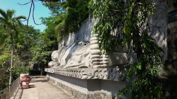 Biały Leżący Big Buddha Wietnamie Jest Jedną Atrakcji Mui Nes — Wideo stockowe