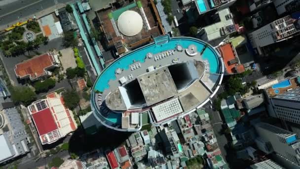 Aerial Birds Eye Overhead Top Nha Trang Straße Mit Wolkenkratzern — Stockvideo