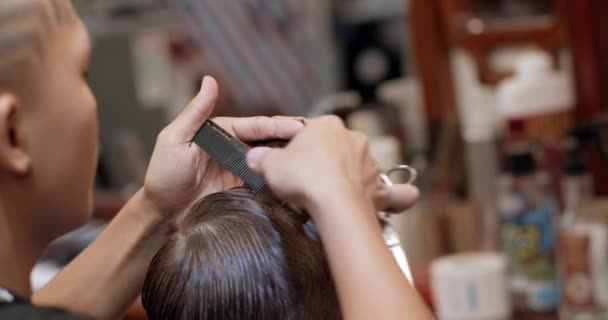 Soft Focus Hairdresser Cuts Hair Combs Stylish Boy Sitting Hairdresser — Stock Video