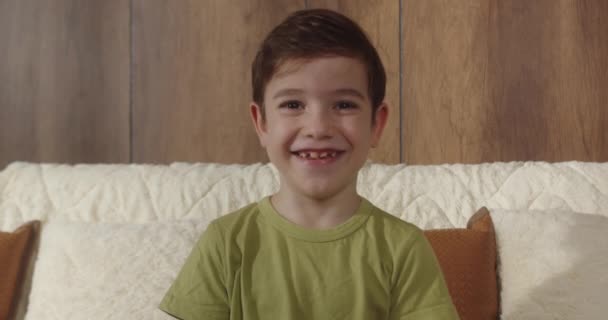 幸福童年的概念 — 图库视频影像