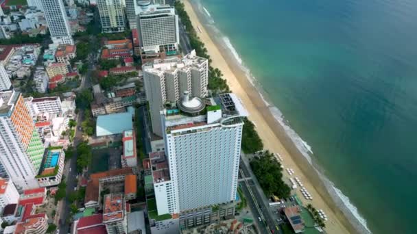 Aerial Birds Eye Overhead Top Nha Trang Utca Felhőkarcolók Vietnam — Stock videók