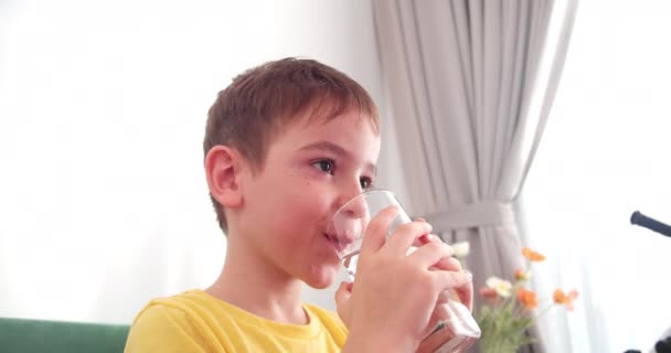 Healthy Eating Child Eating Breakfast Kid Child Little Boy Kitchen — Stock Video