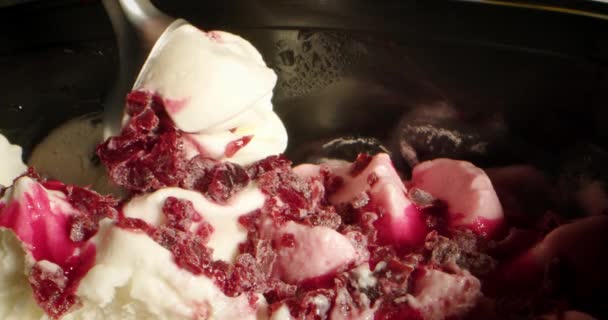 Scoop Ice Cream Strawberry Closeup Top View Konsep Makanan — Stok Video