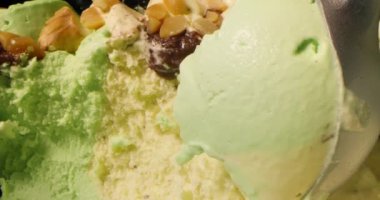 Kaşık dondurma aromalı çikolata, yakın plan Top view yiyecek konsepti..