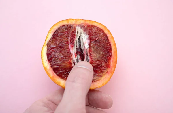 Person Touching Slice Juicy Red Orange Form Female Vagina Creativity — ストック写真
