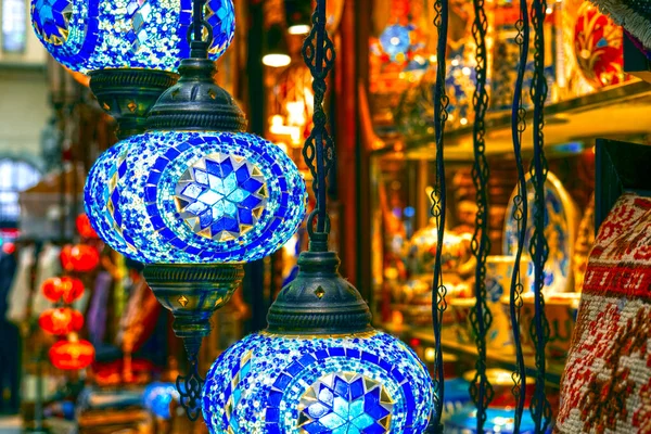 Traditionelle Orientalische Glaslampe Auf Einem Markt Oder Basar Als Geschenk Stockbild