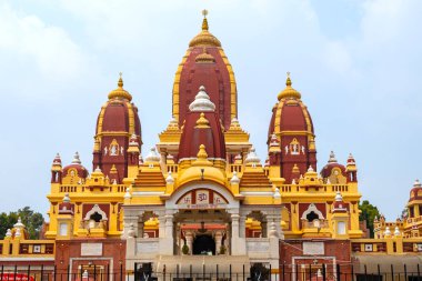 NEW DELHI - SEPT 22: 22 Eylül 'de Delhi' de Birla Mandir Tapınağı veya Lakshmi Narayan cephesi. İndi 'de 2023