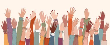 Kollarını ve ellerini kaldırmış bir grup insan. İş ekibi, destek ve asistan. İnsanların çeşitliliği. Çok kültürlü ve çok ırklı bir toplum. Irk eşitliği. İşbirliği. İletişim