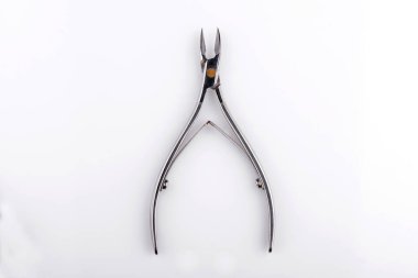 Beyaz arka planda manikür aksesuarları. manikür dosyası.