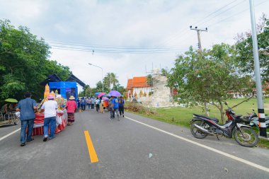 Mum Festivali alayı, Tayland 'da önemli bir gelenek 2024,07,20 