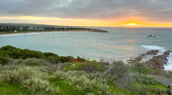 南オーストラリアフルリュー半島のポートエリオットの美しいホースシュー湾の日の出の風景 — ストック写真