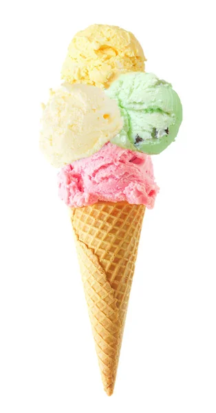 白い背景に4つのスクープが隔離されたアイスクリームコーン ワッフルコーンにストロベリー バニラ ミント レモンの風味 ストック写真