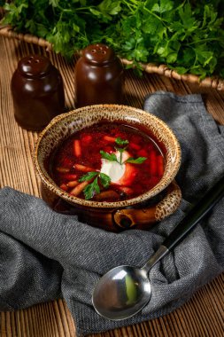 Pancar çorbası - geleneksel Ukrayna mutfağı.