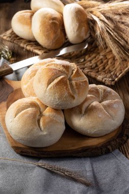 Kahvaltı için taze ekmek. Seçici odak.