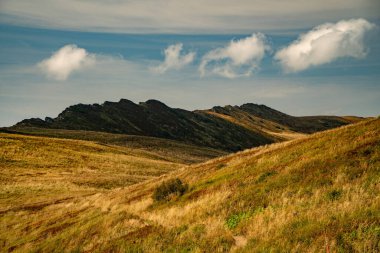 Tarnica, Halicz ve Rozsypaniec bölgesinde Bieszczady Dağları 'nda bir dağ sırası.